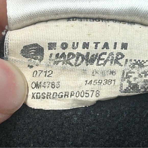 Mountain Hardwear Men's Performance Jacket in Black - Picture 5 of 7